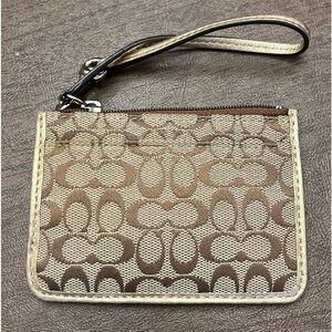 COACH KHAKI LOGO ID CARD CASE WITH GOLD TRIM.